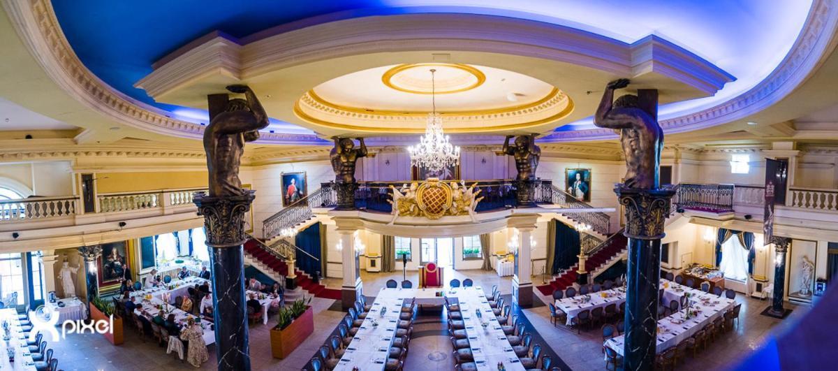 Hotel Venecia Palace Michałowice Eksteriør billede