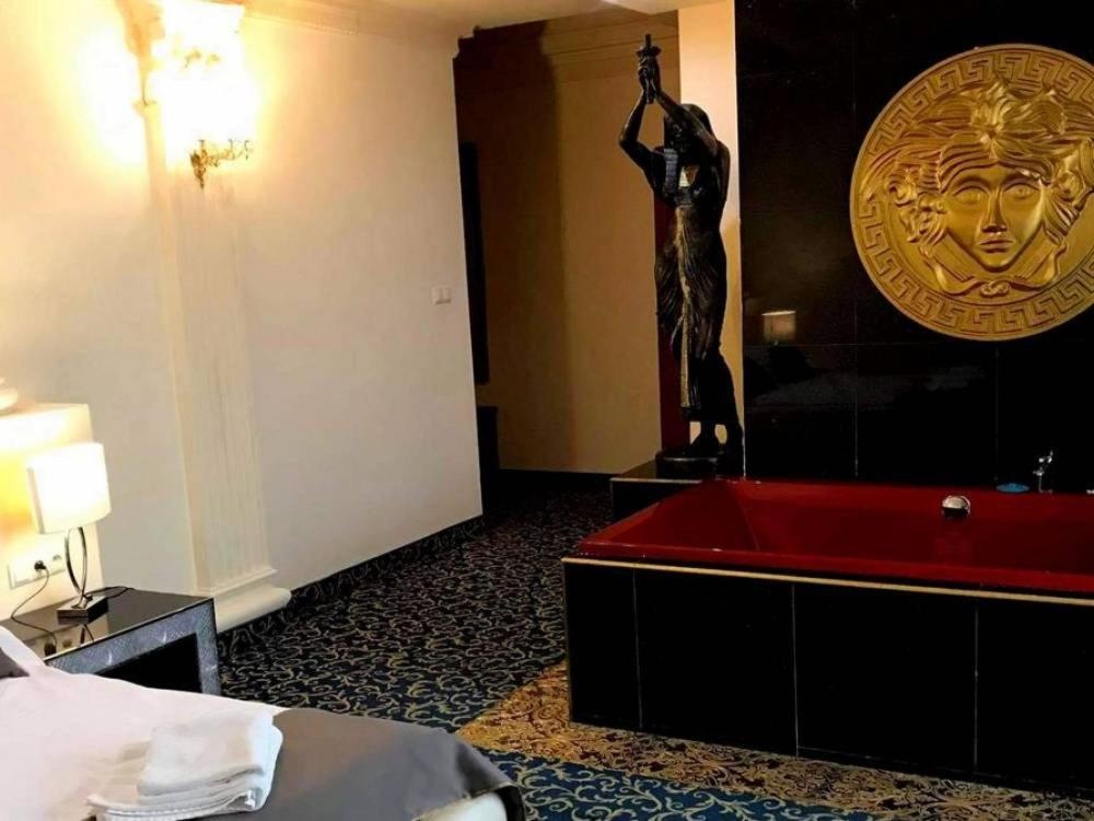 Hotel Venecia Palace Michałowice Eksteriør billede