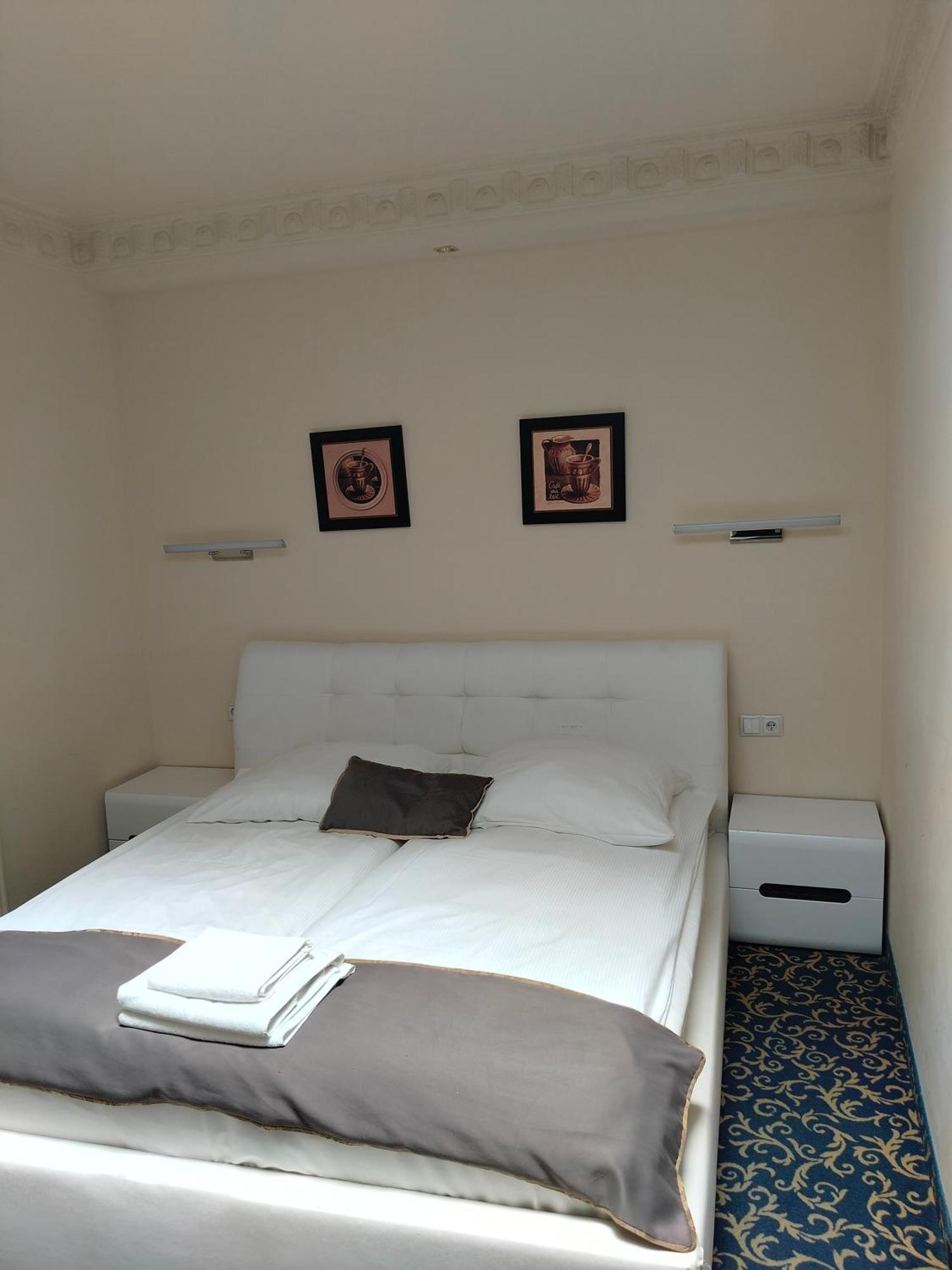 Hotel Venecia Palace Michałowice Eksteriør billede
