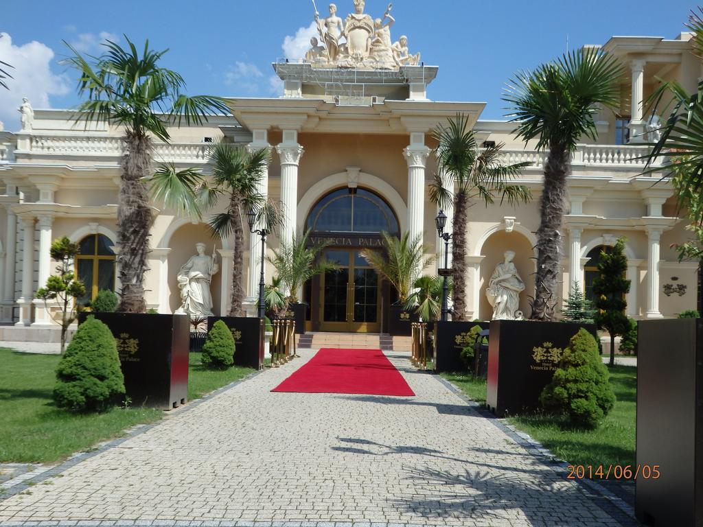Hotel Venecia Palace Michałowice Eksteriør billede