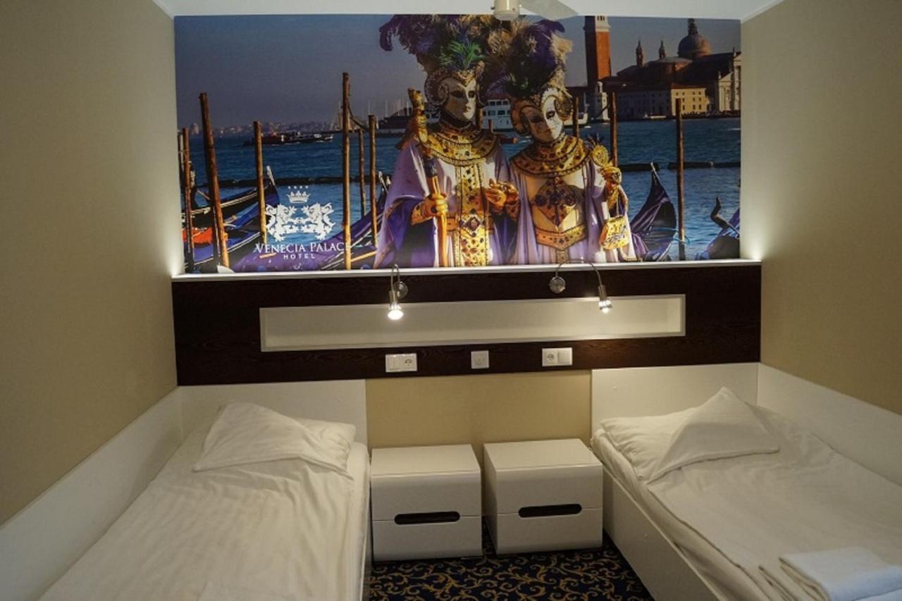 Hotel Venecia Palace Michałowice Eksteriør billede